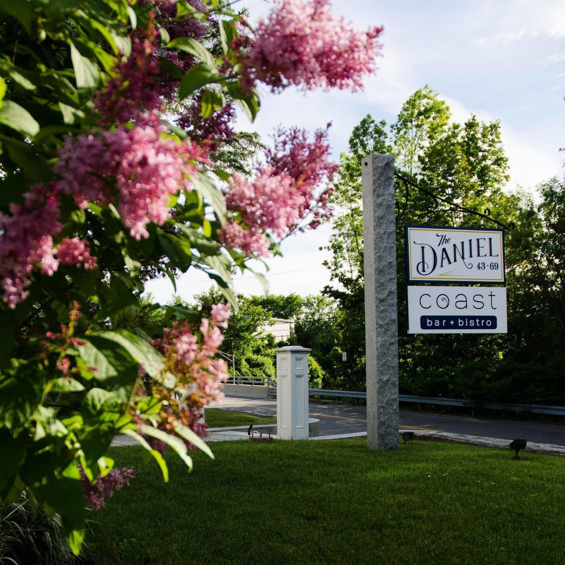 Hotel The Daniel Brunswick Exterior foto